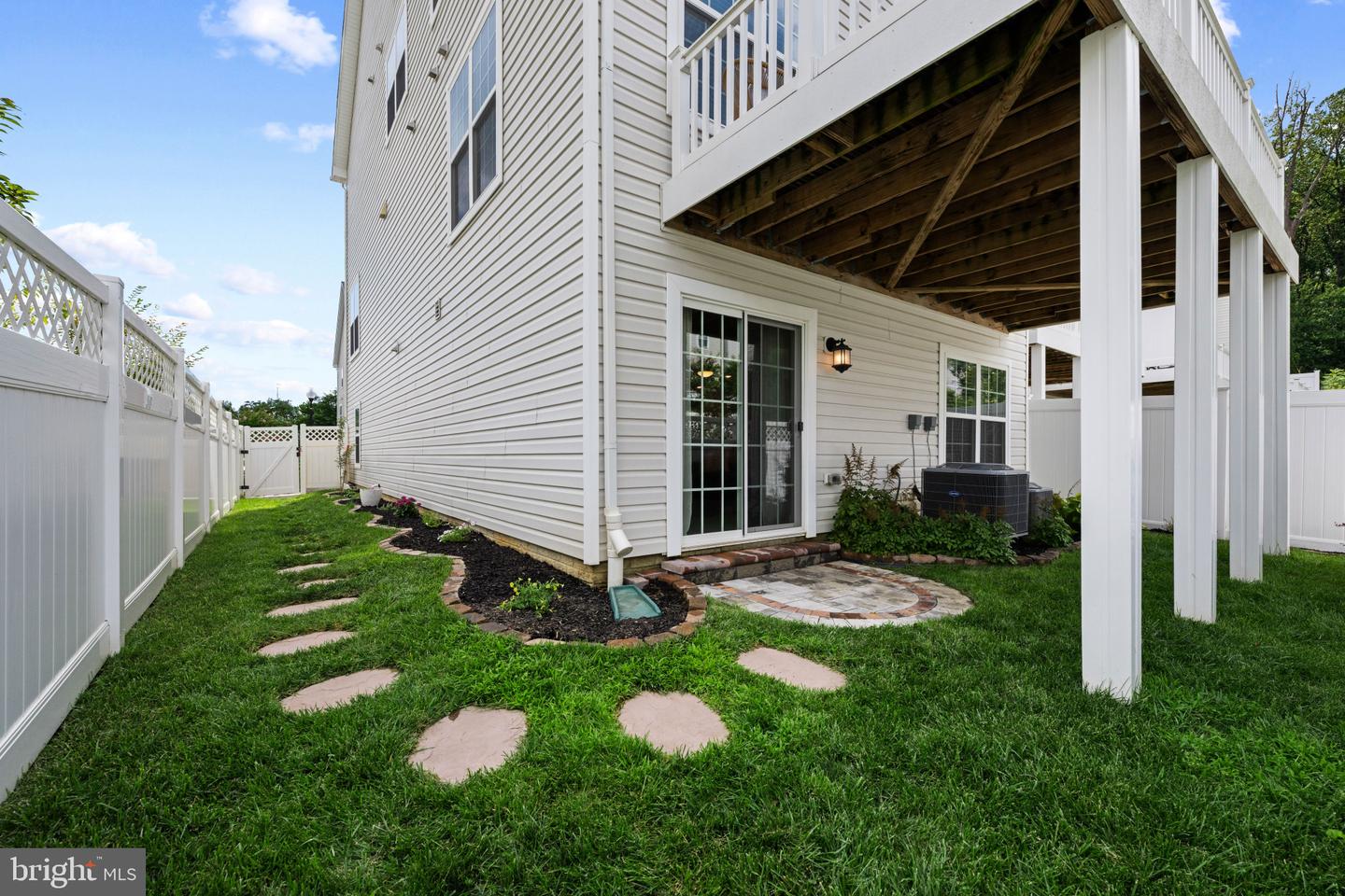2763 Lady Slipper Rd Property Photo 27
