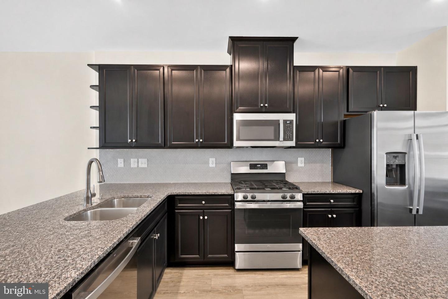 3751 Valley Ford Way Property Photo 2