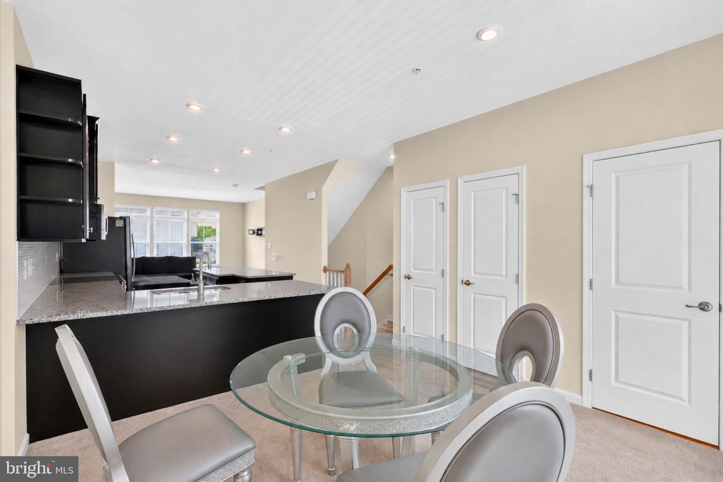 3751 Valley Ford Way Property Photo 10
