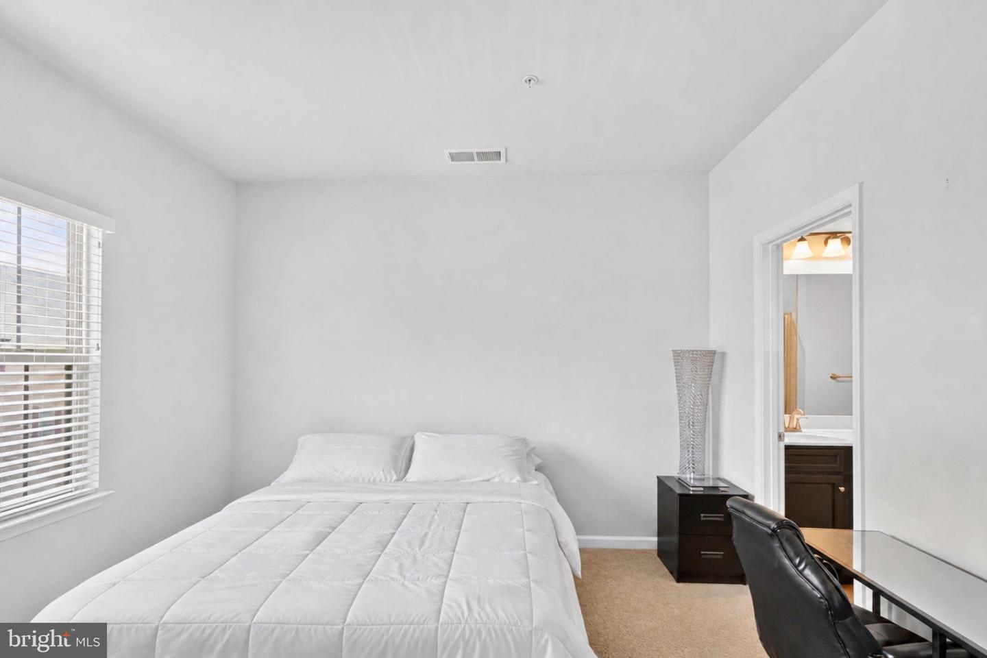 3751 Valley Ford Way Property Photo 16
