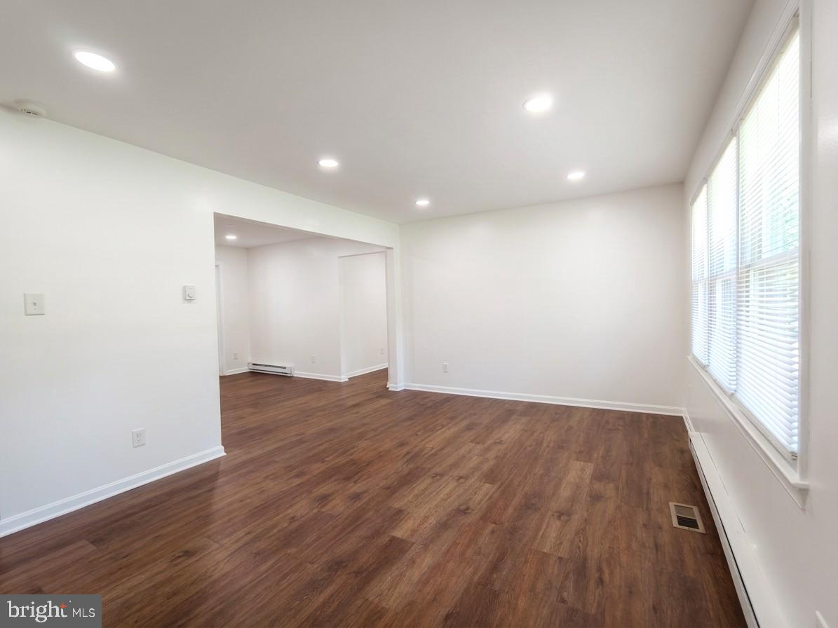 6066 Shady Side Rd Property Photo 11