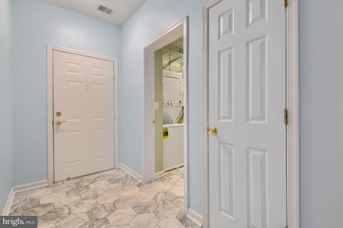 2604 Chapel Lake Dr #104 Property Photo 10