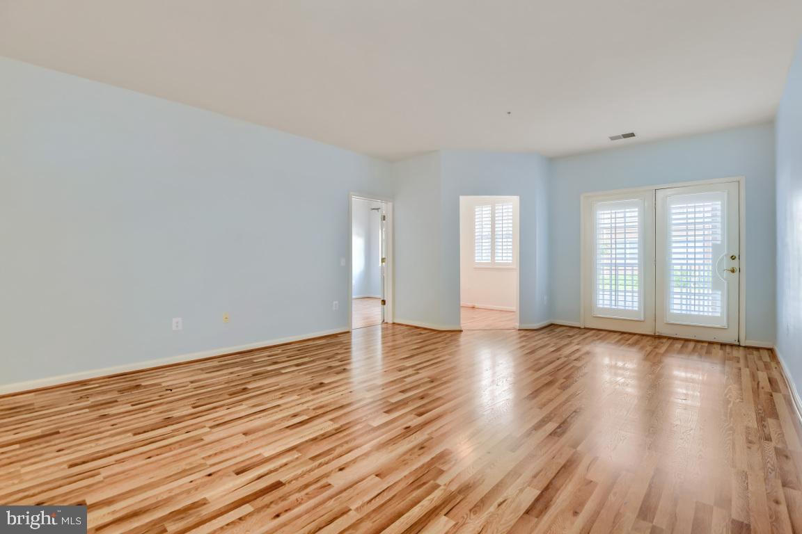 2604 Chapel Lake Dr #104 Property Photo 15