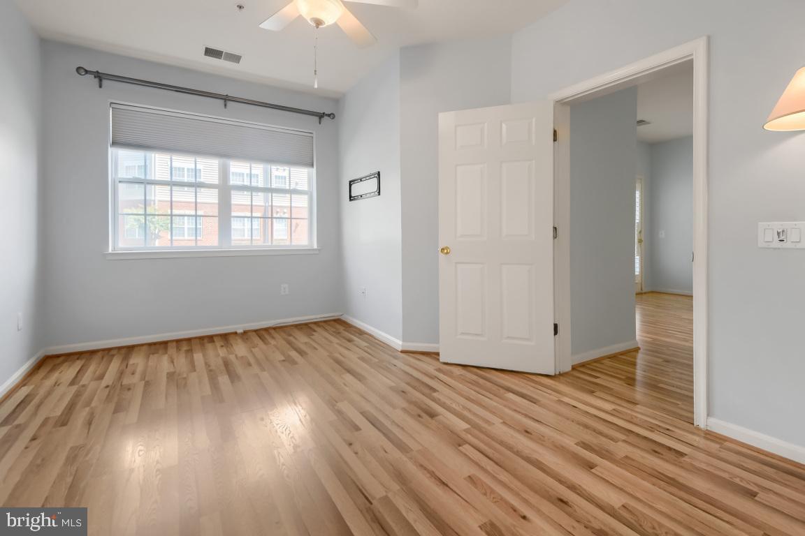 2604 Chapel Lake Dr #104 Property Photo 22