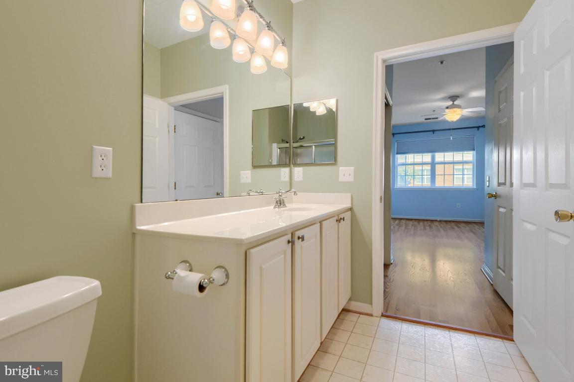 2604 Chapel Lake Dr #104 Property Photo 24