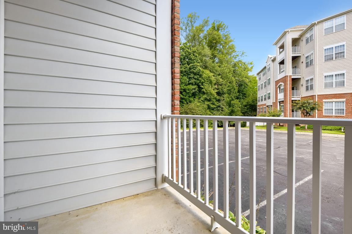 2604 Chapel Lake Dr #104 Property Photo 26