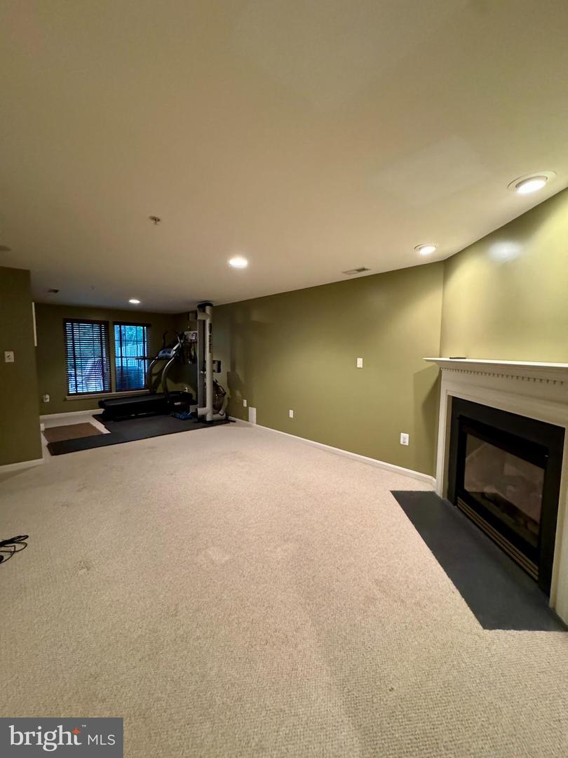1564 Hallwood Ct Property Photo 23
