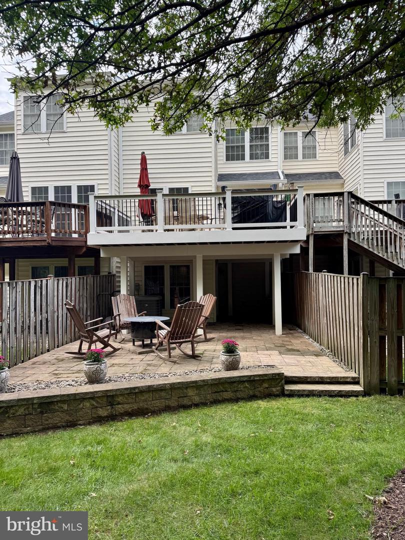 1564 Hallwood Ct Property Photo 28