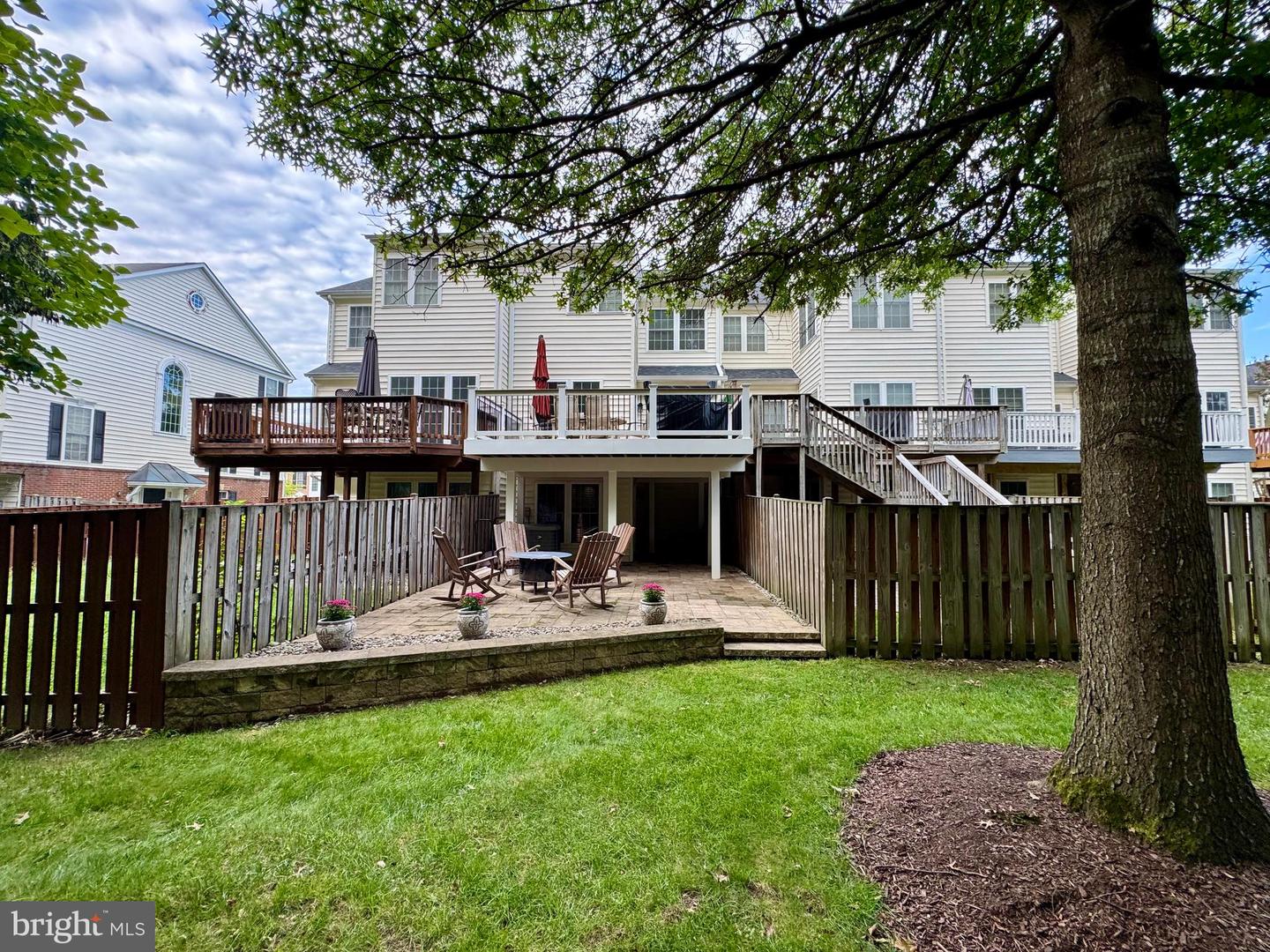 1564 Hallwood Ct Property Photo 29