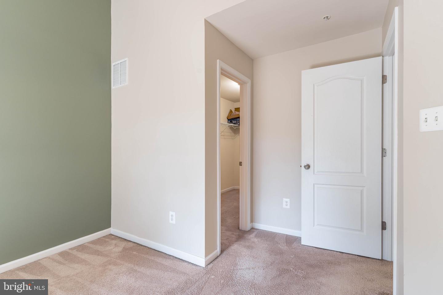 7427 Willow View Ln Property Photo 43
