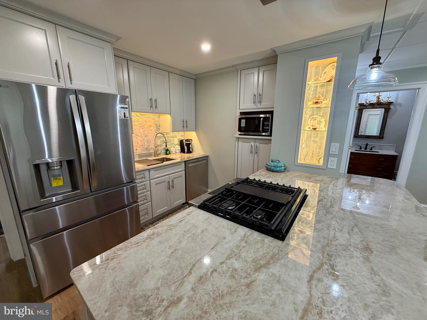 110 Annapolis St #b Property Photo 4
