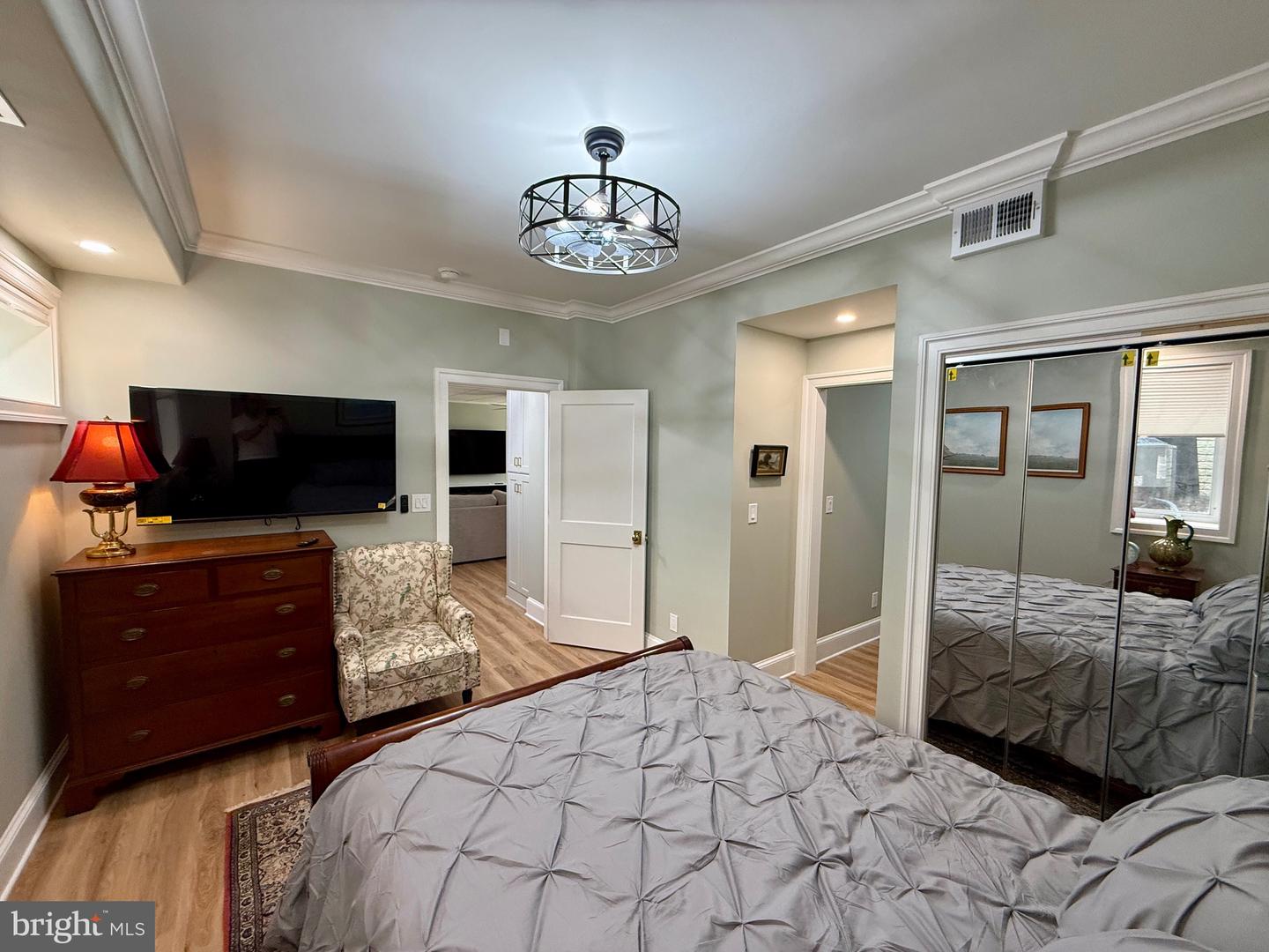 110 Annapolis St #b Property Photo 11