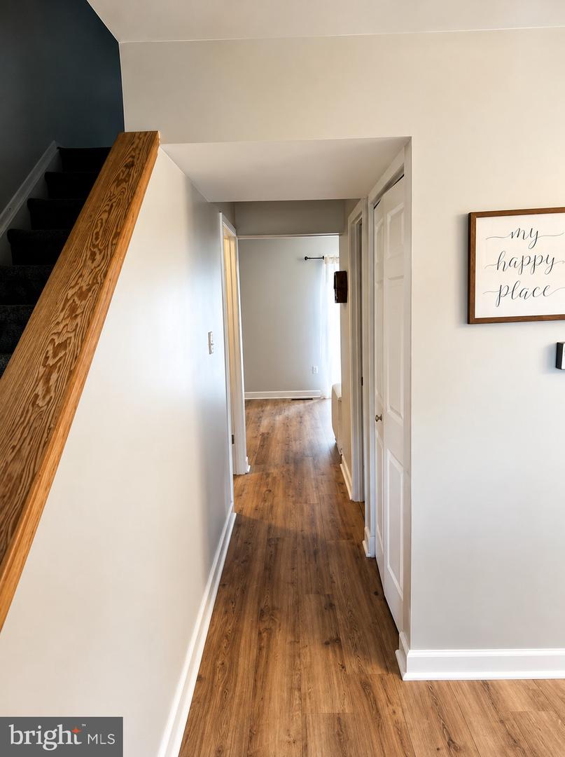 1850 Hawk Property Photo 2