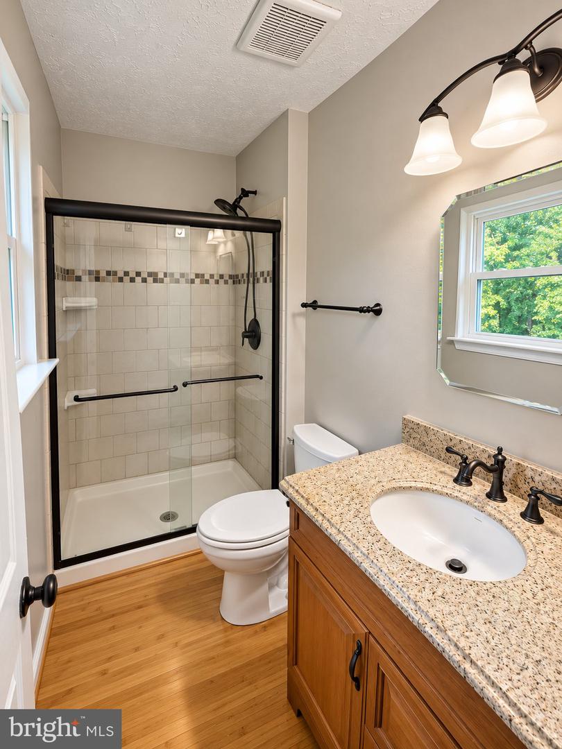 5602 Lee Way Ct Property Photo 16