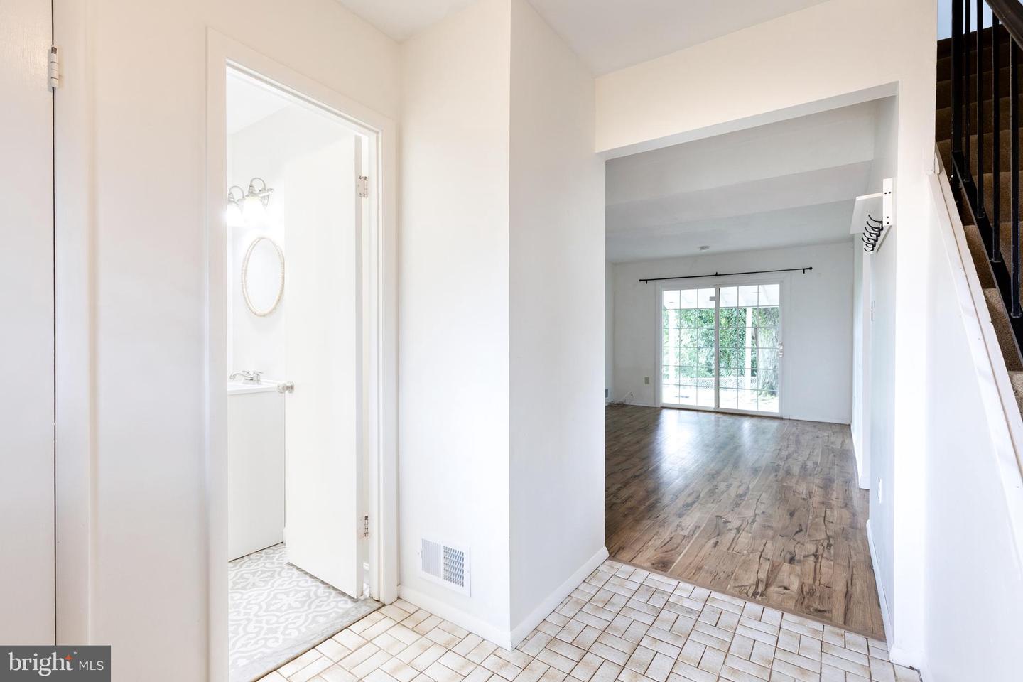 2249 Four Seasons Dr Property Photo 2