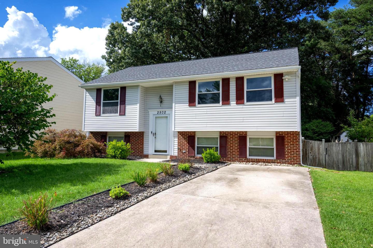 2932 Crystal Palace Ln Property Photo 1