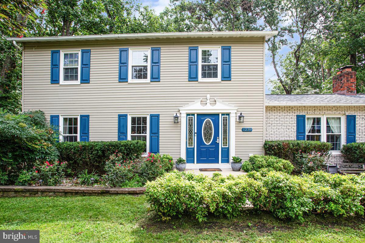 1239 Lorene Dr Property Photo 4