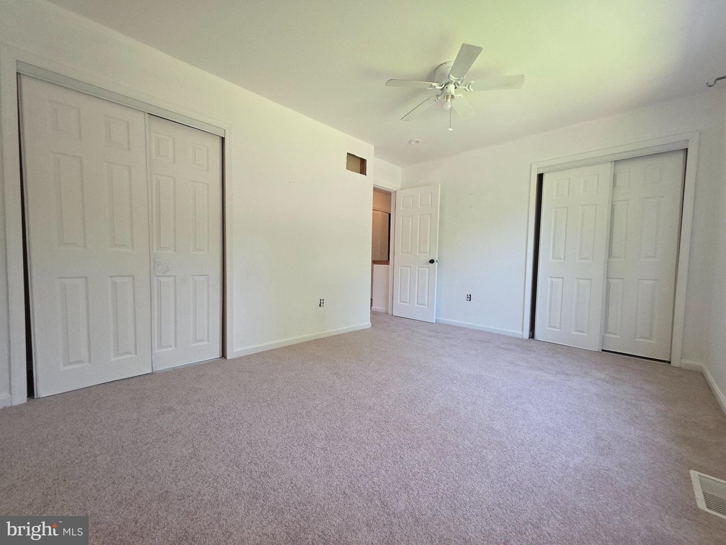 8111 Beverly Rd Property Photo 8