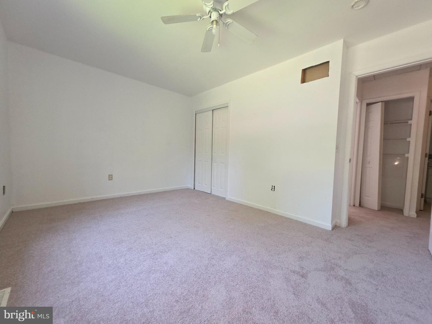 8111 Beverly Rd Property Photo 9