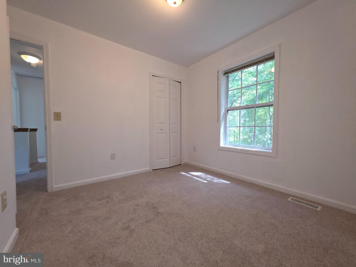 8111 Beverly Rd Property Photo 12