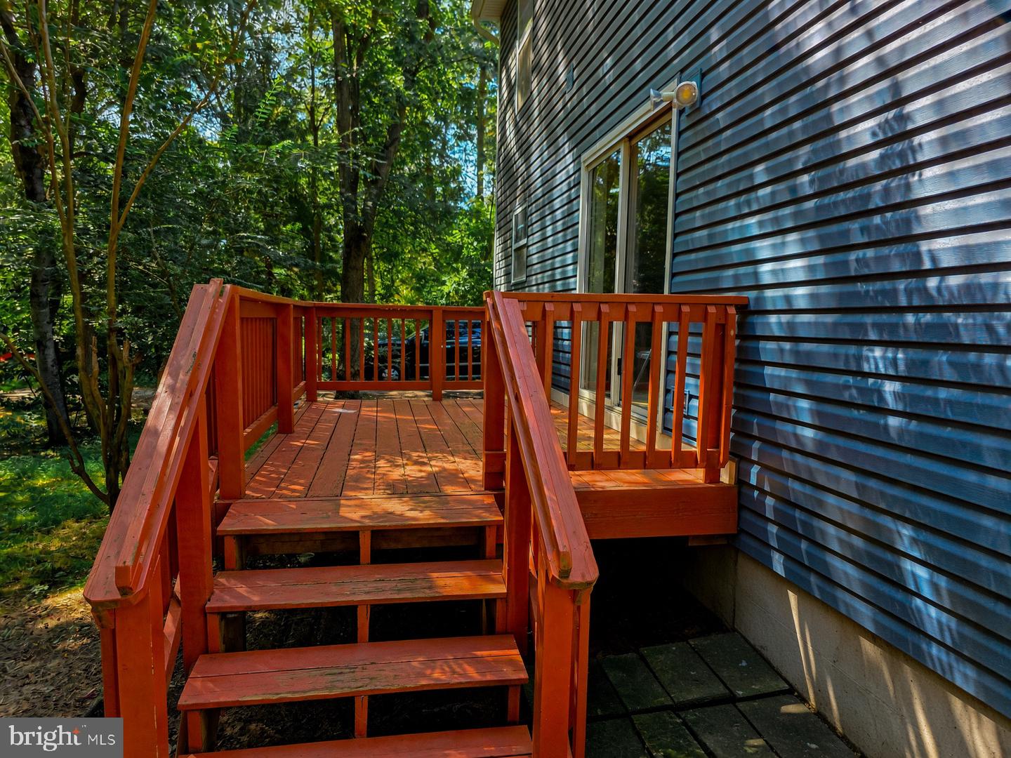 8111 Beverly Rd Property Photo 24