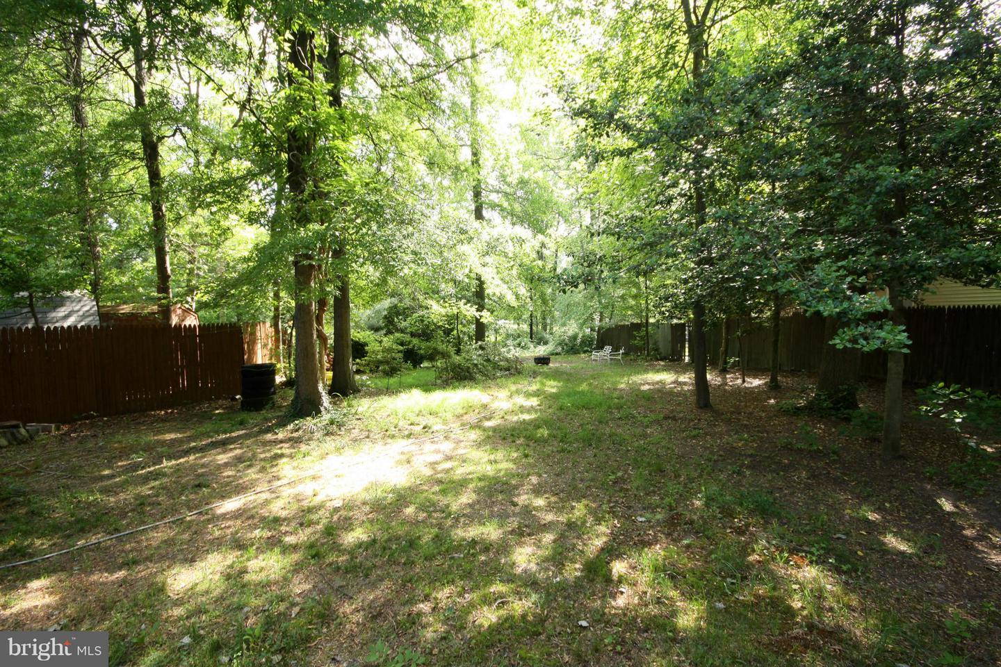 8111 Beverly Rd Property Photo 25