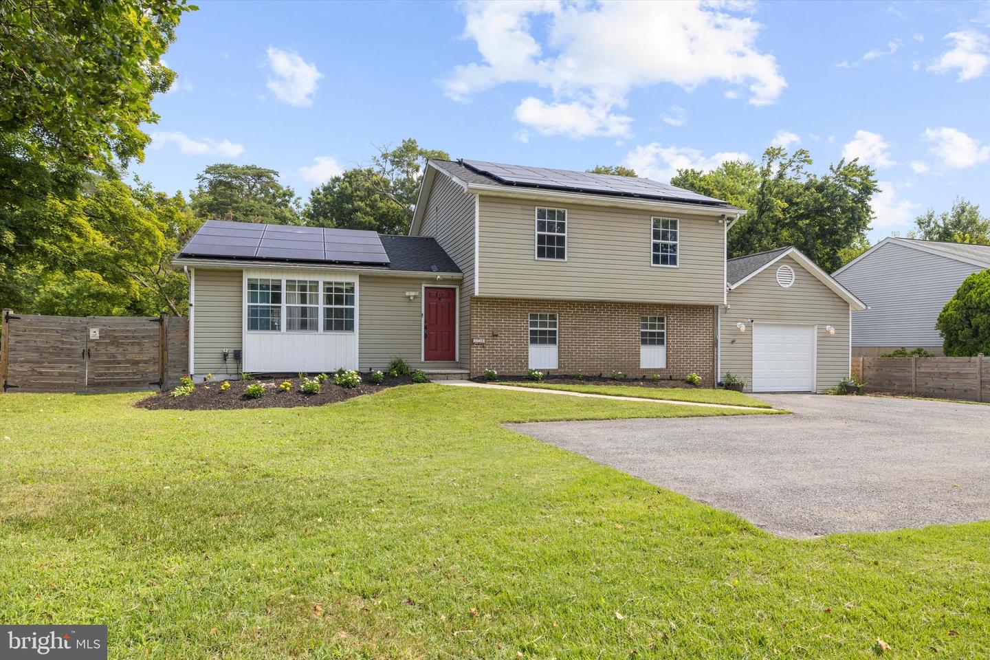 1718 Severn Rd Property Photo 6