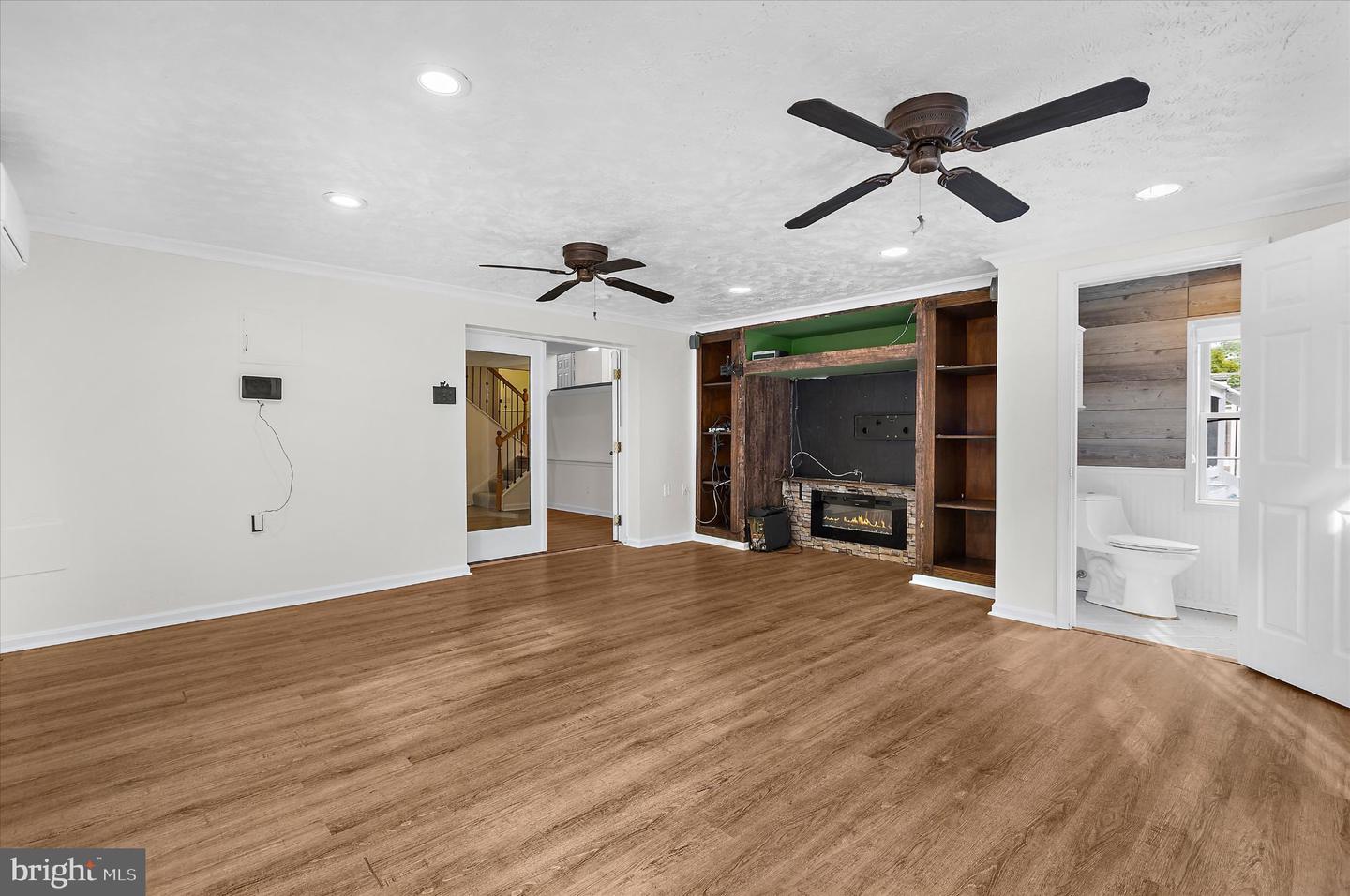 1718 Severn Rd Property Photo 29