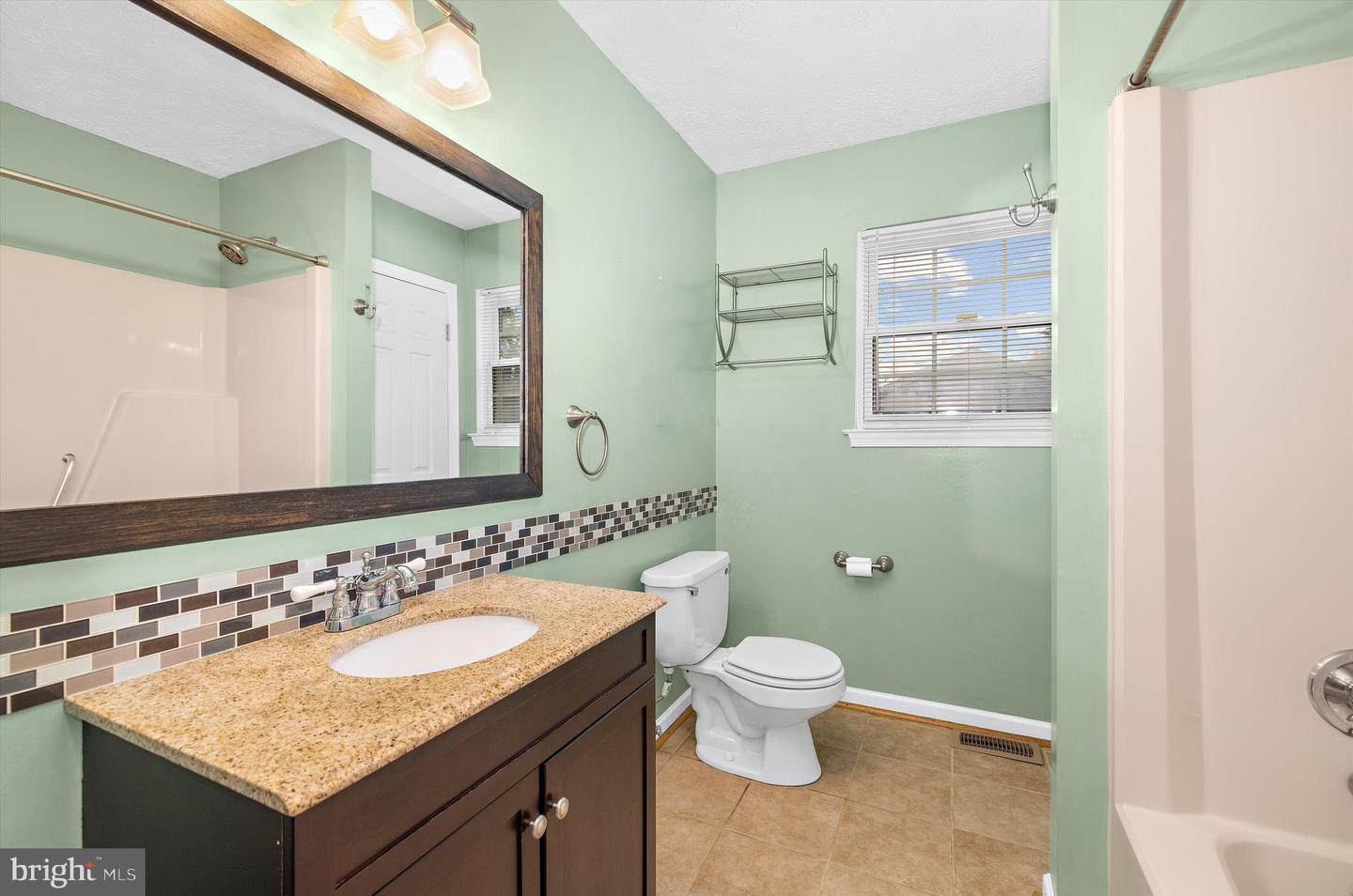 1718 Severn Rd Property Photo 36