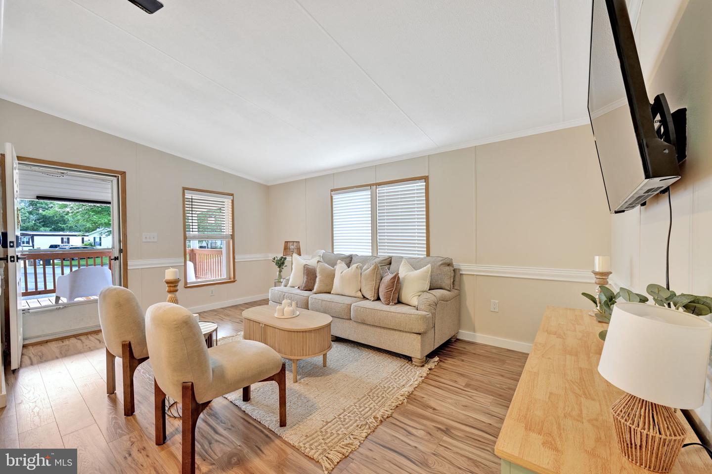 172 B Sonnys Ct Property Photo 3