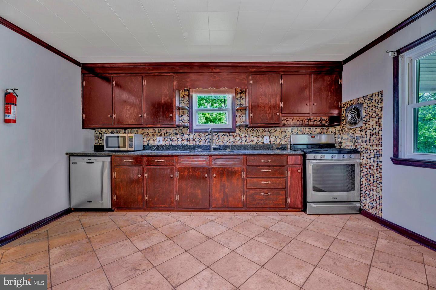 8206 Waterford Rd Property Photo 18