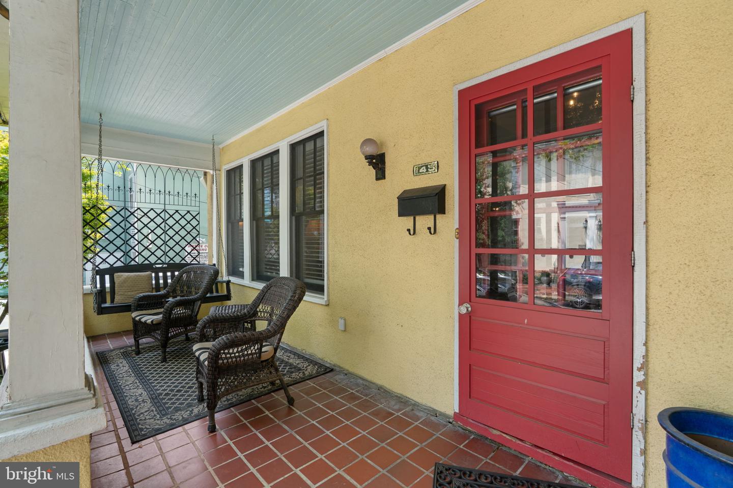 145 Prince George St Property Photo 4