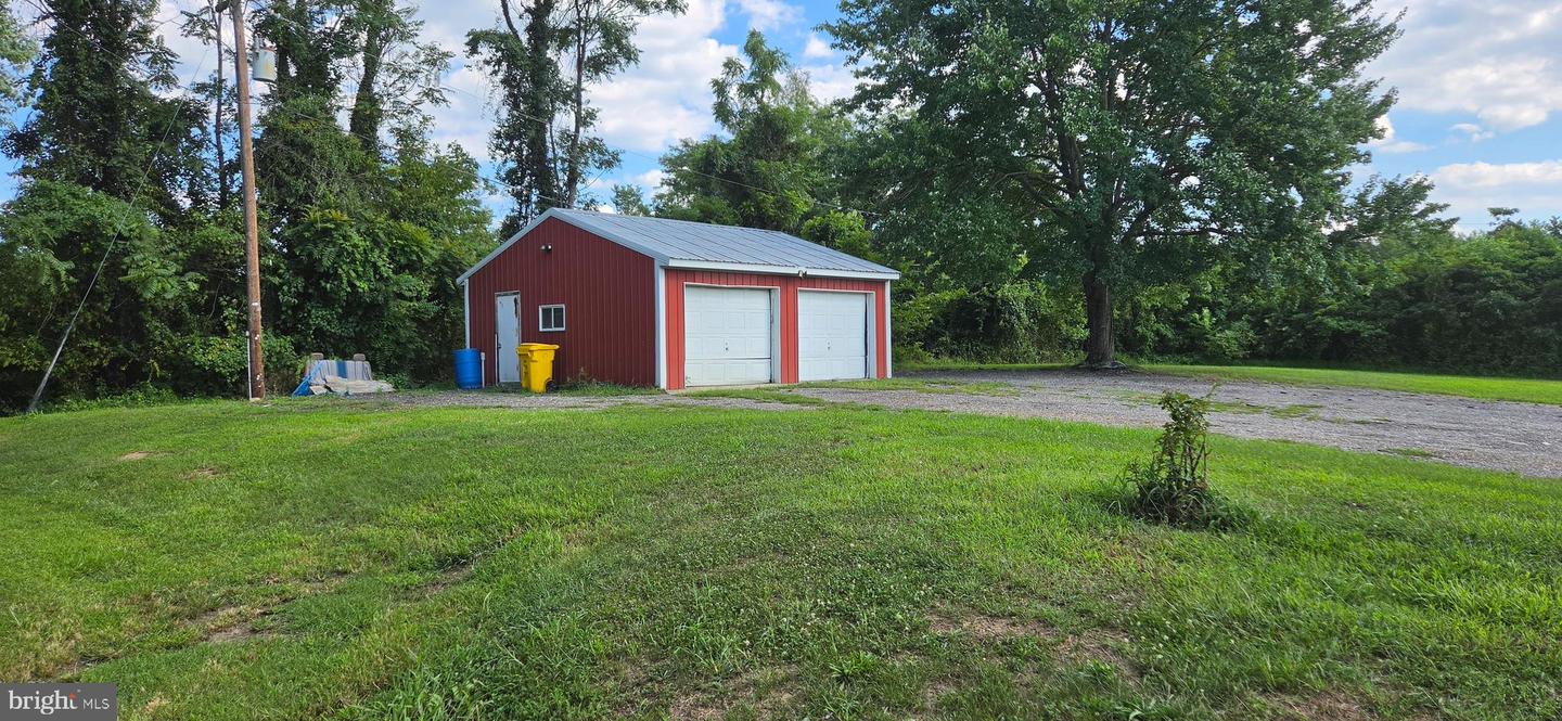 3585 Riva Rd Property Photo 7