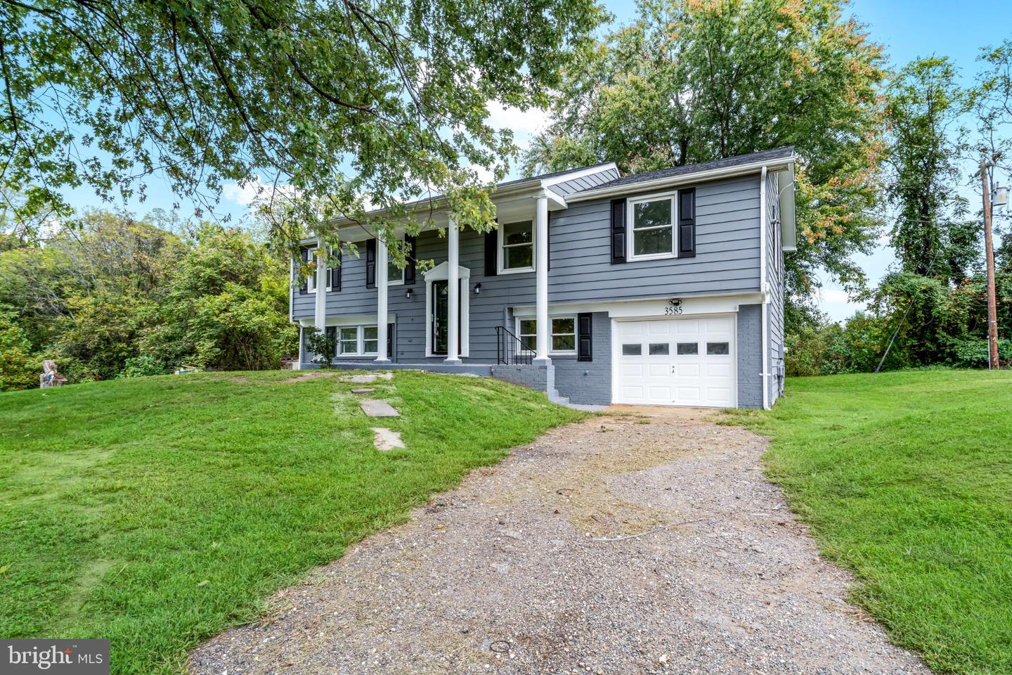3585 Riva Rd Property Photo 7