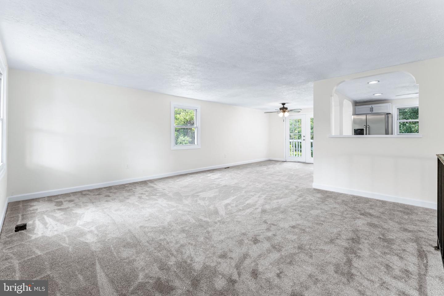 3585 Riva Rd Property Photo 10