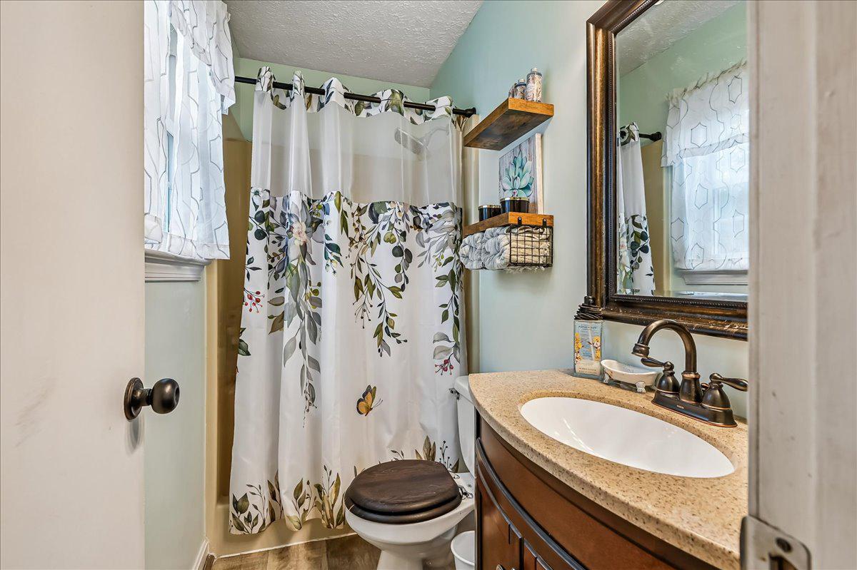 2894 Dungate Ct Property Photo 17