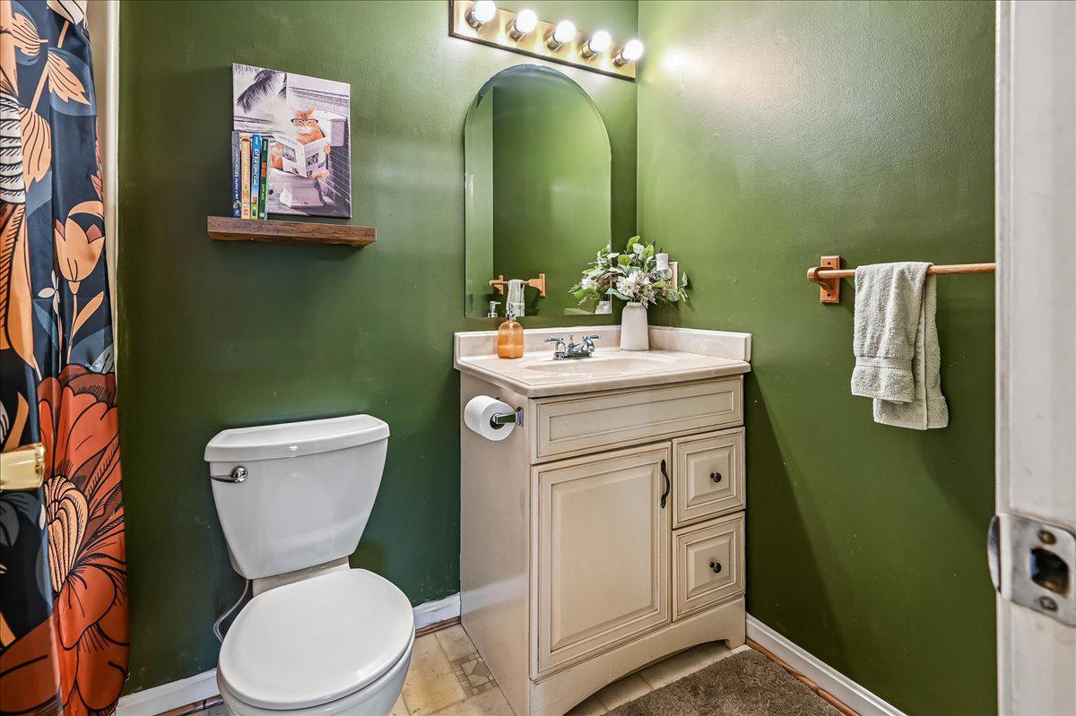 2894 Dungate Ct Property Photo 24