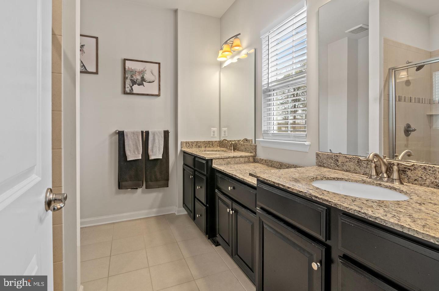 8249 Hickory Hollow Dr Property Photo 17