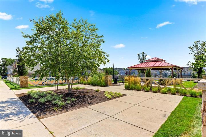 8249 Hickory Hollow Dr Property Photo 45