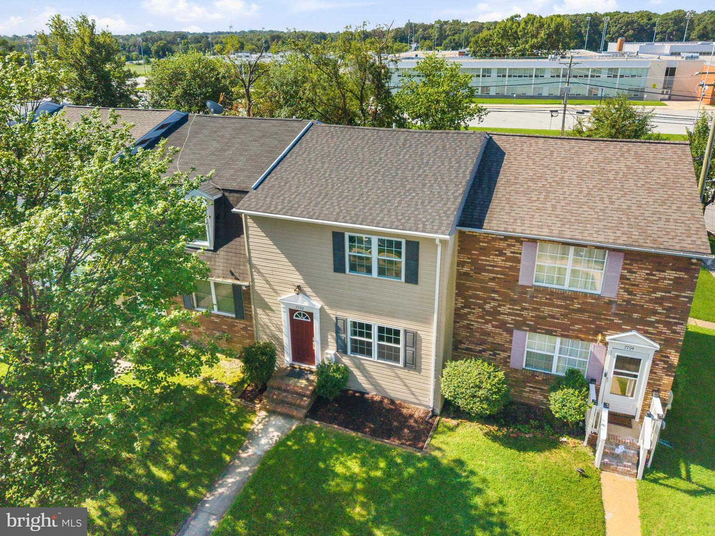 7792 Moonfall Ct Property Photo 7