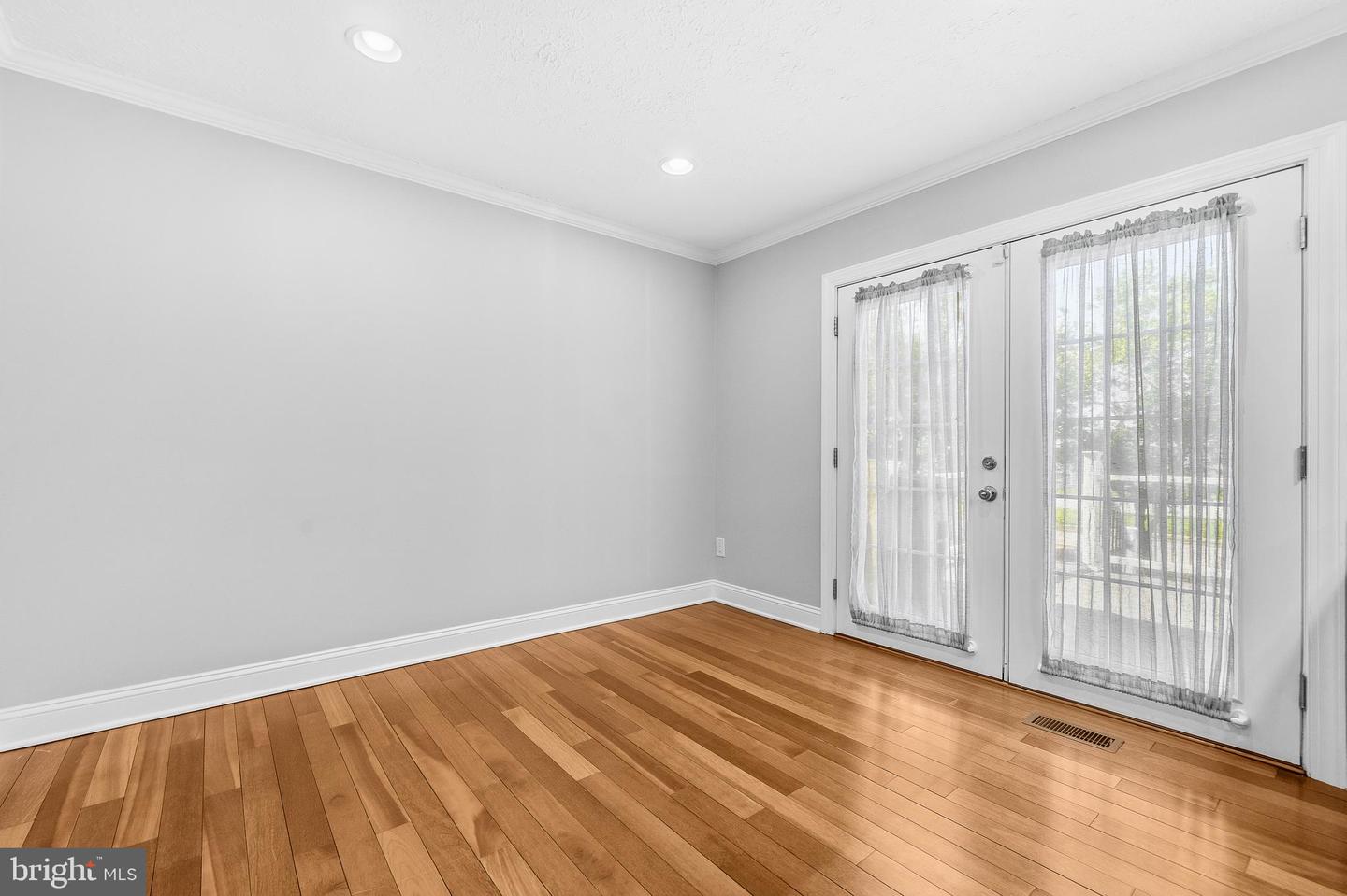 7792 Moonfall Ct Property Photo 11