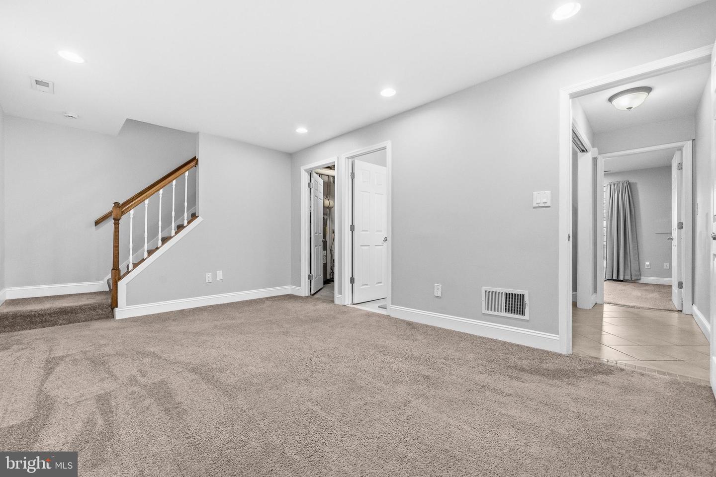 7792 Moonfall Ct Property Photo 31