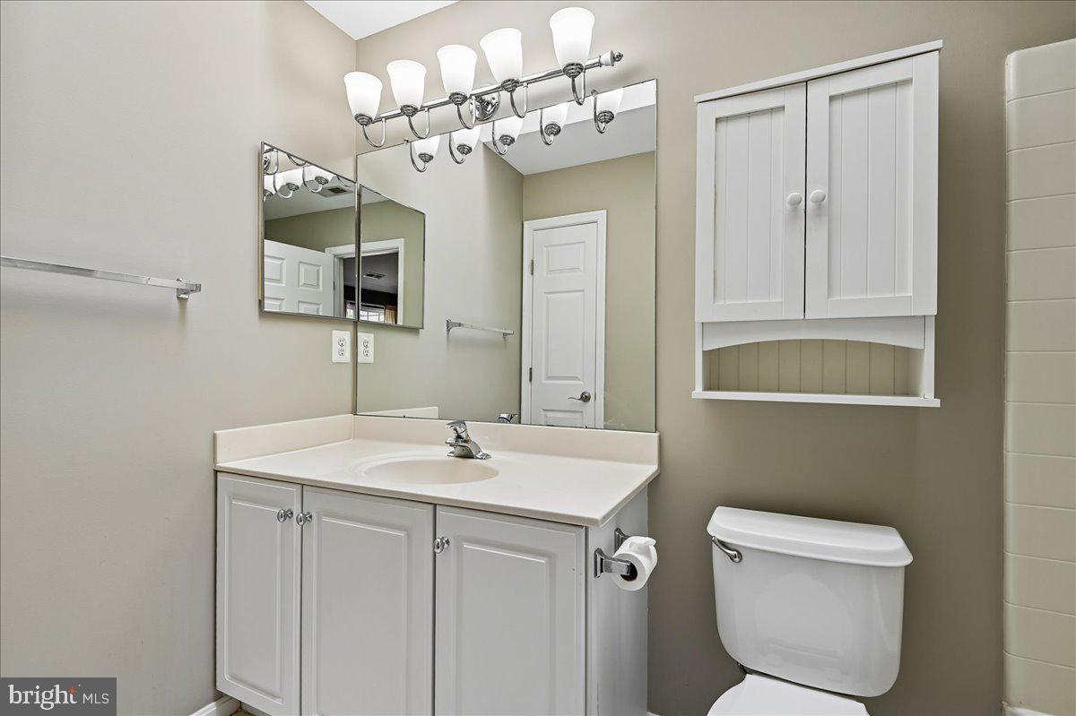 706 Howards Loop Property Photo 17