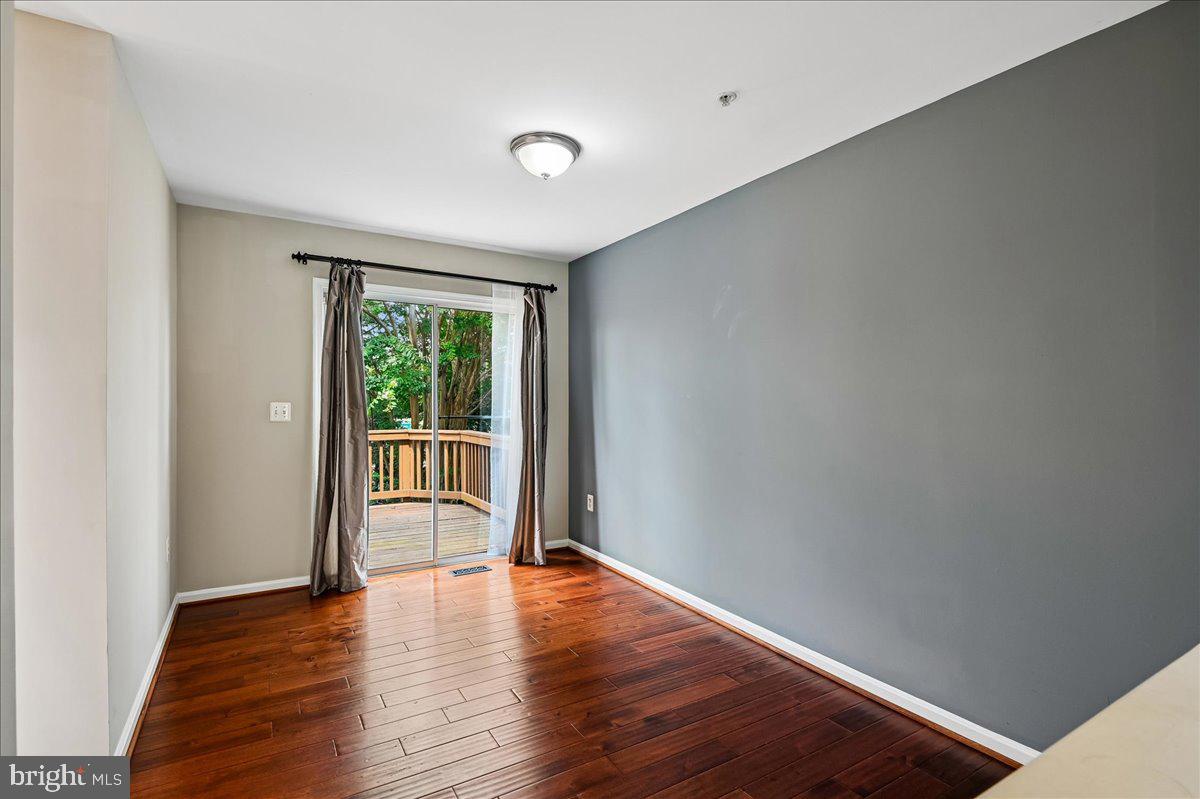 706 Howards Loop Property Photo 19