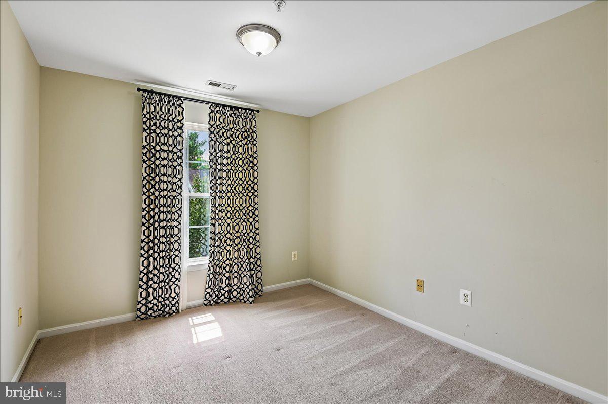 706 Howards Loop Property Photo 21