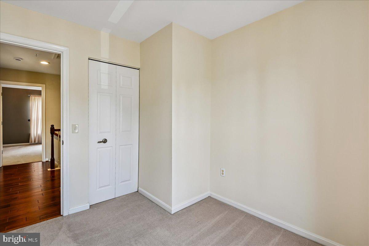 706 Howards Loop Property Photo 24