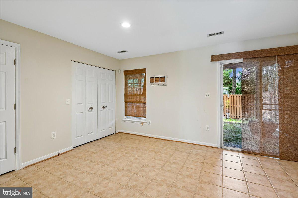 706 Howards Loop Property Photo 26