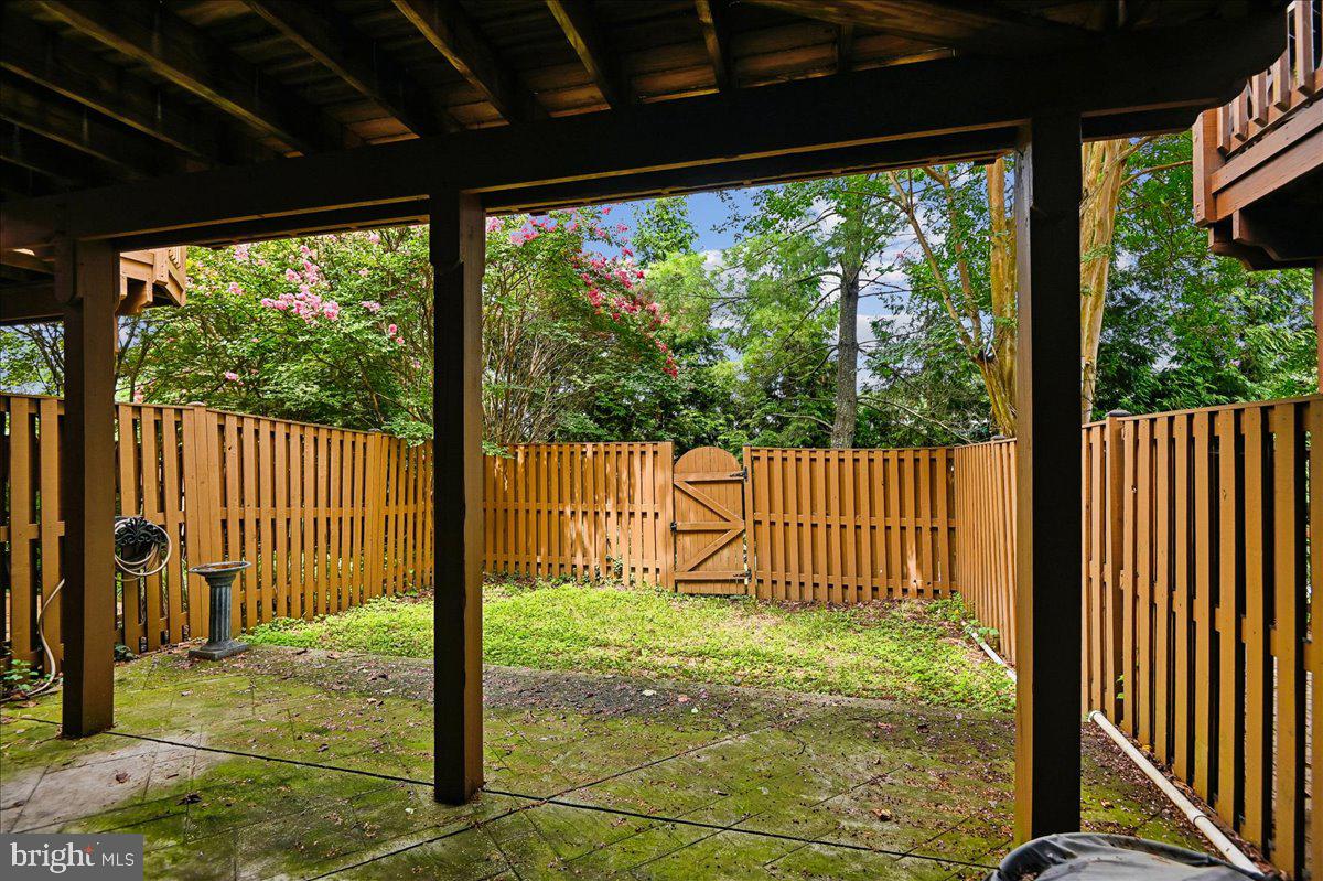 706 Howards Loop Property Photo 37
