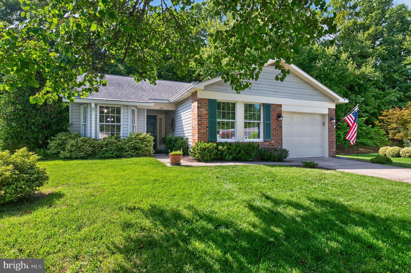 824 Boatswain Way Property Photo 1
