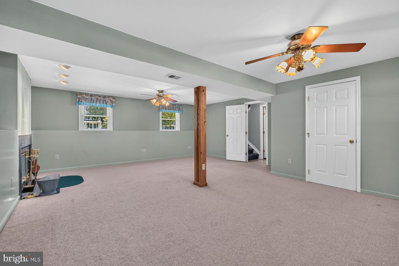 2294 Raindrop Ct Property Photo 12